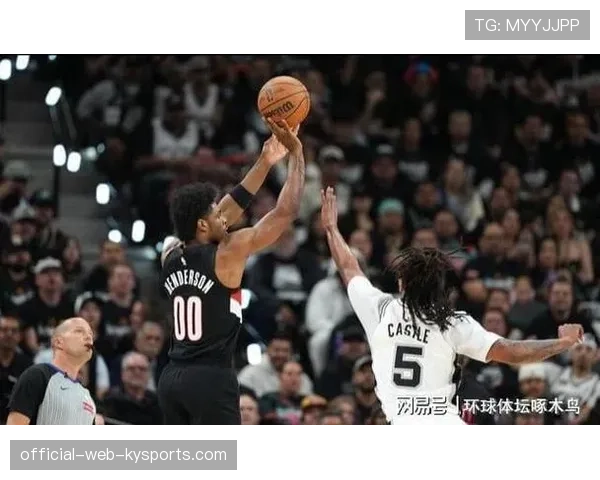 马刺114-93大胜开拓者！文班亚马三双统治禁区，圣安东尼奥3-1抢占先机。