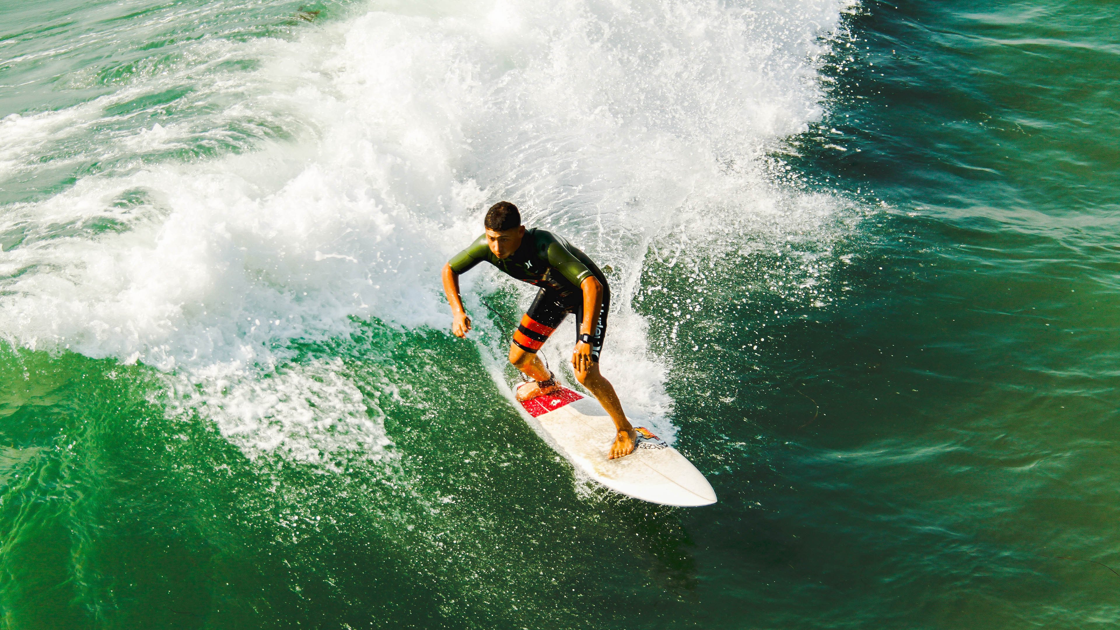 拼搏成就中国篮球最亮篇章，中国篮球辉煌时刻